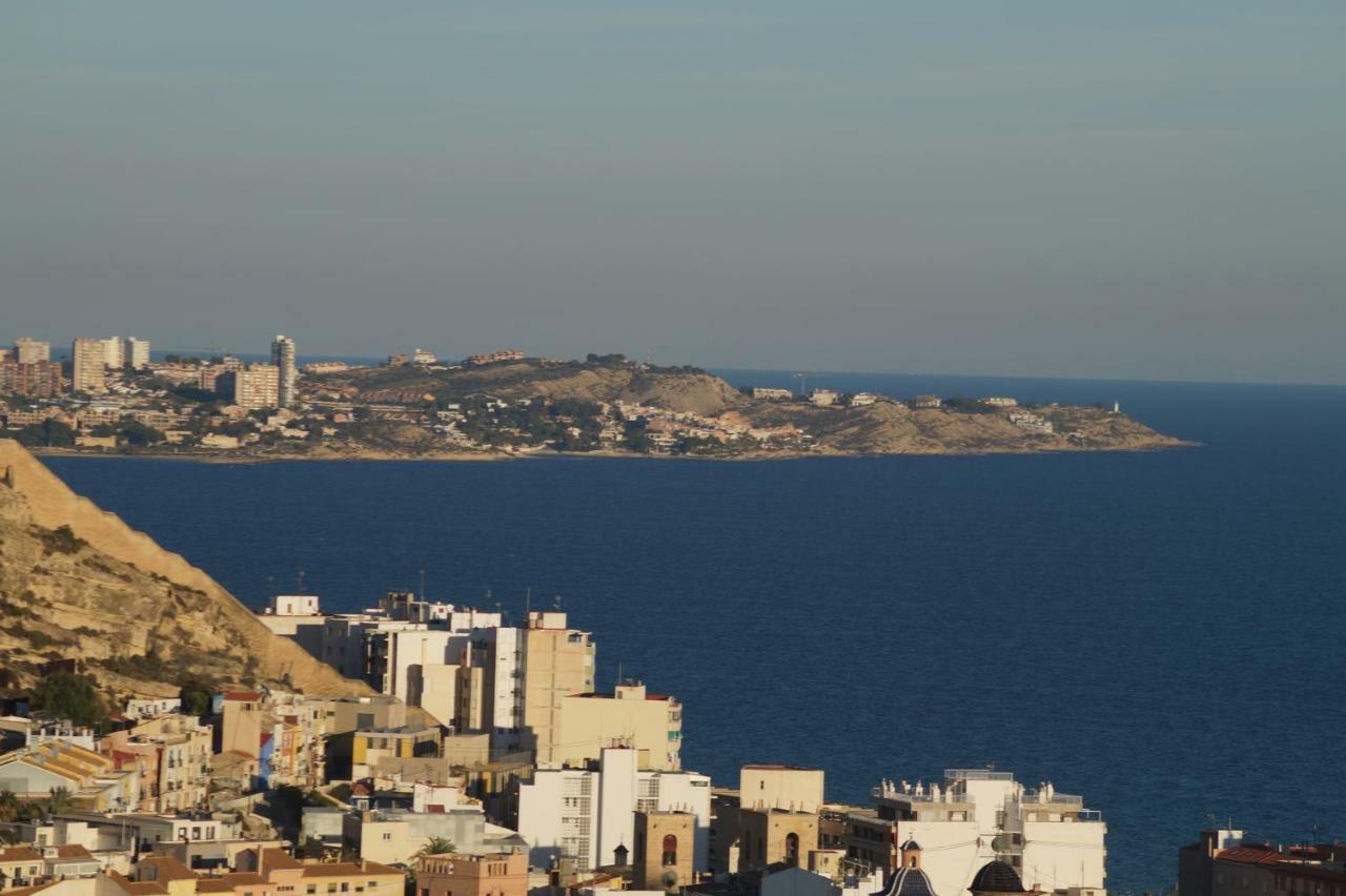 Charming Downtown Skyscrapper Apartment Alicante Exterior photo